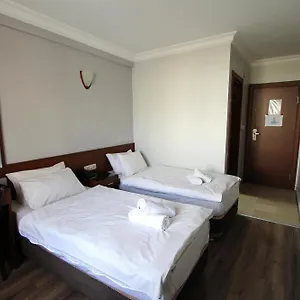 Hotel Lyon, Istambul