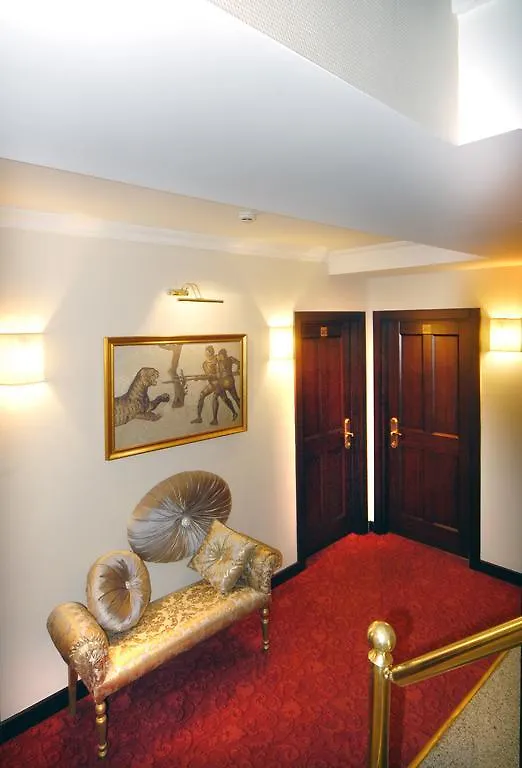 Hotel Daphne Istanbul 4*,