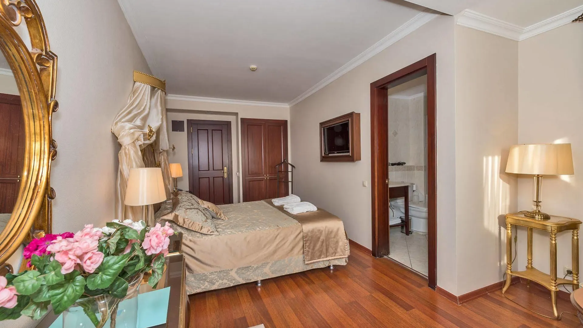 Hotel Daphne Istanbul